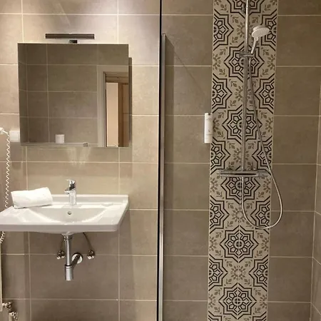 Le Relais De La Haute Sambre Hotel 3*