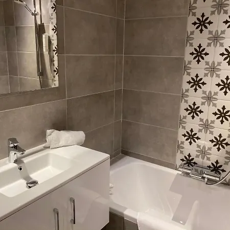 Le Relais De La Haute Sambre Отель