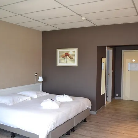 Hotel Le Relais De La Haute Sambre 3*